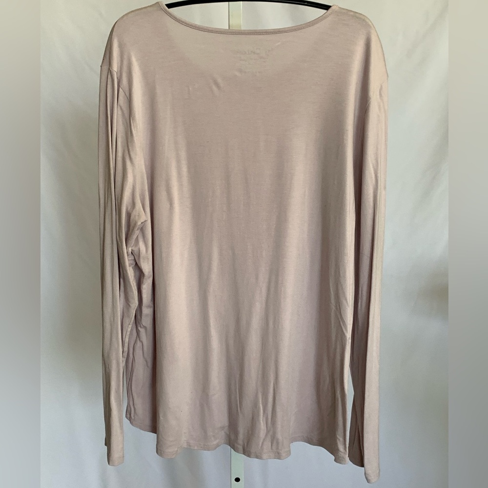 CHICO’S (Size 3) Blush Long-sleeved Tee - Picture 2 of 3